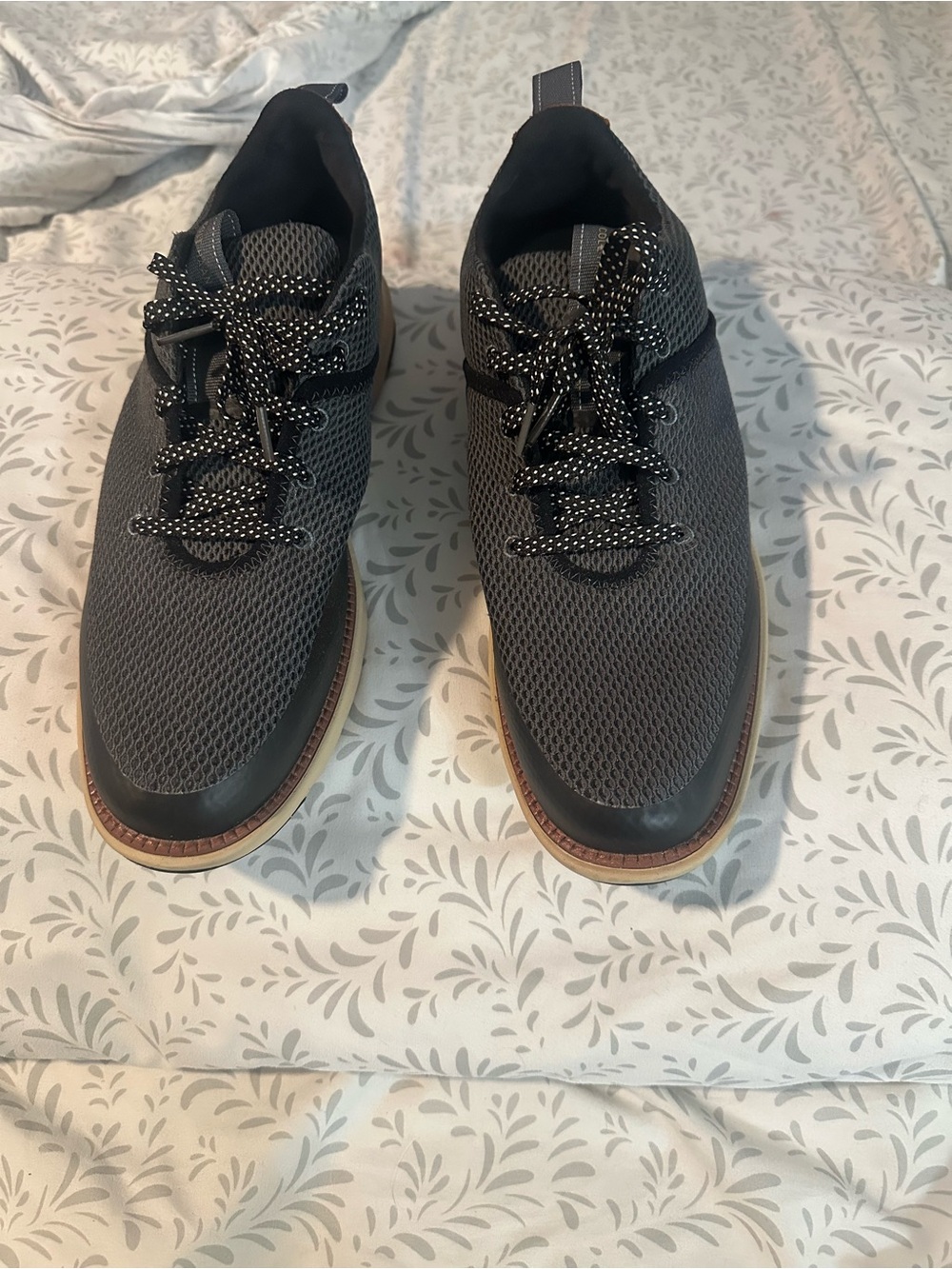 NWOT Cole Haan Zerogrand Men's Gray Mesh Lace-Up Sneakers with Contrast Trim